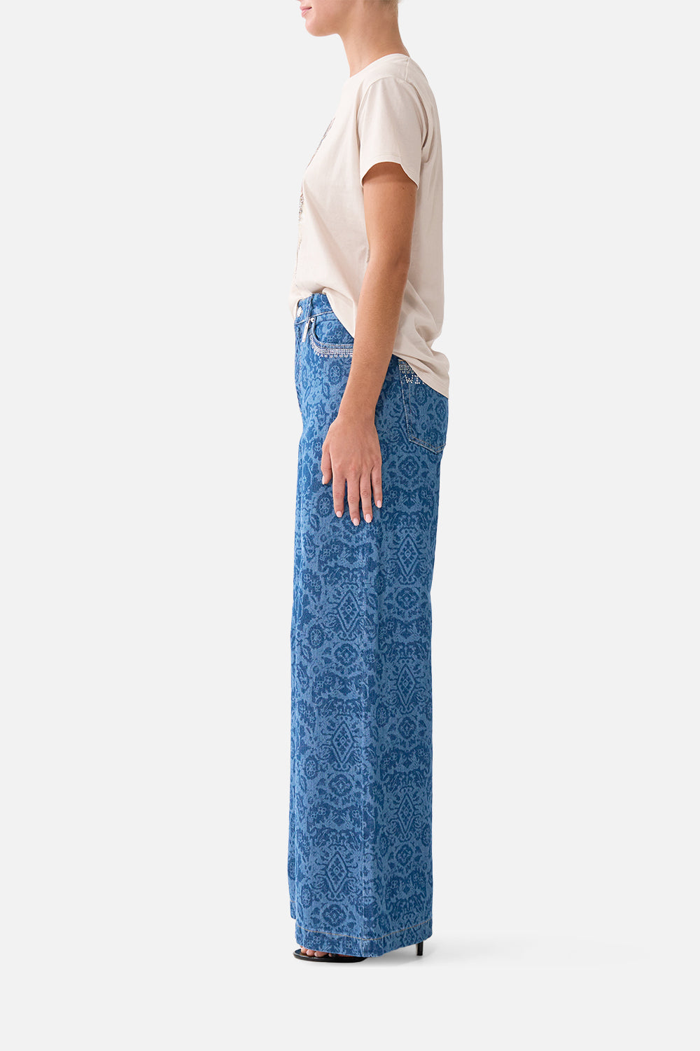 The CAMILLA LONG TIERED DRESS WITH BOW TIES CERAMIC PANORAMIC in our  print.