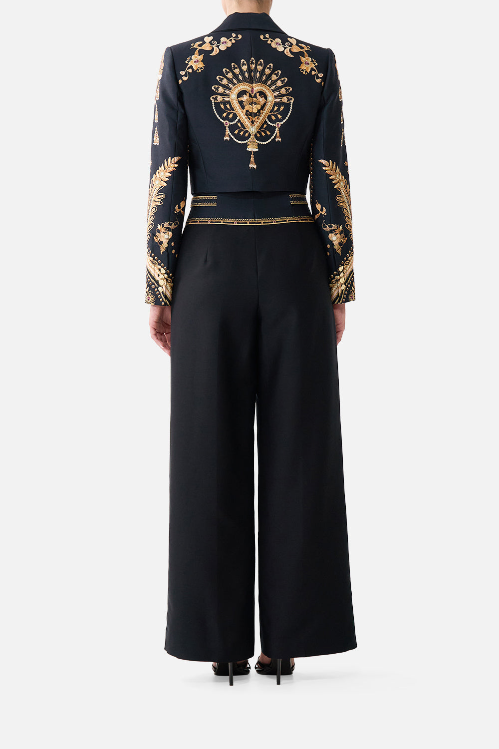 The CAMILLA V NECK DRESS WITH FLARED SLEEVE MIDSUMMER MASTERPIECE in our  print.