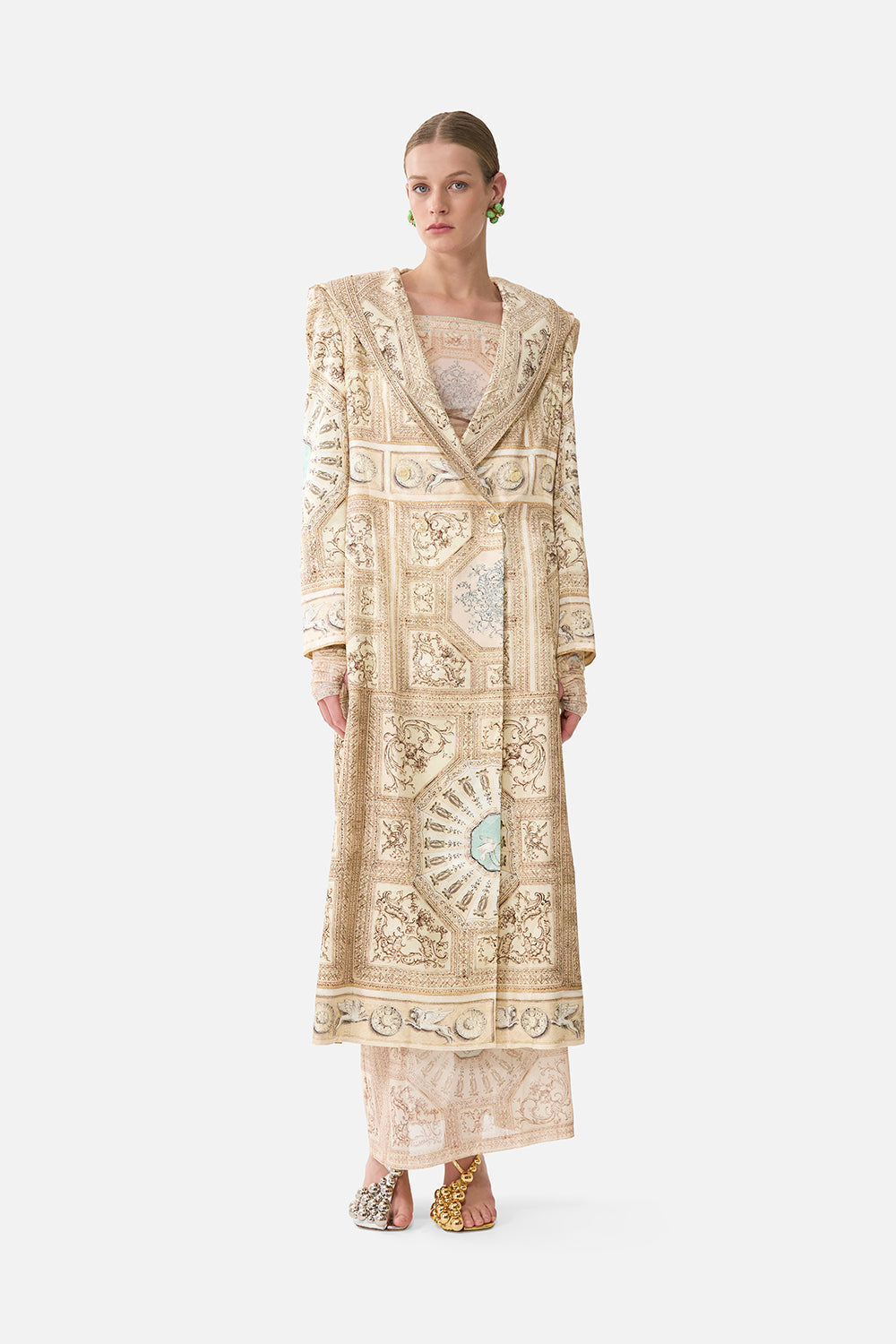LONG COAT WITH HOOD A BELOVED BOUDOIR