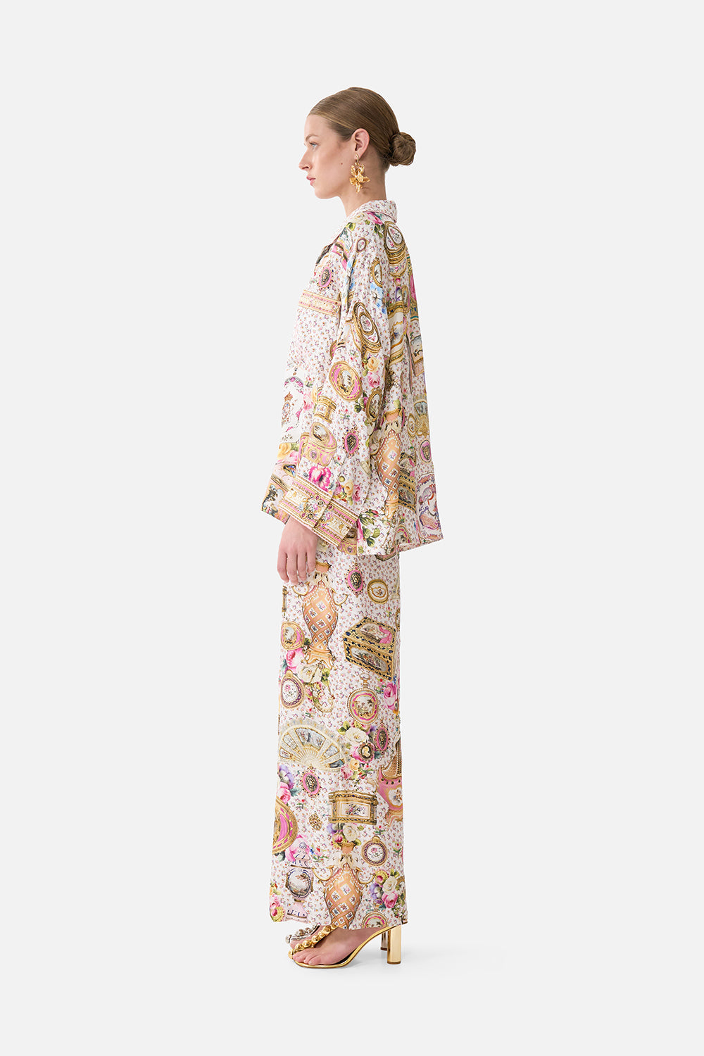 The CAMILLA SHAPED WAISTBAND DRESS WITH GATHERED SLEEVES NIGHT GARDEN in our  print.