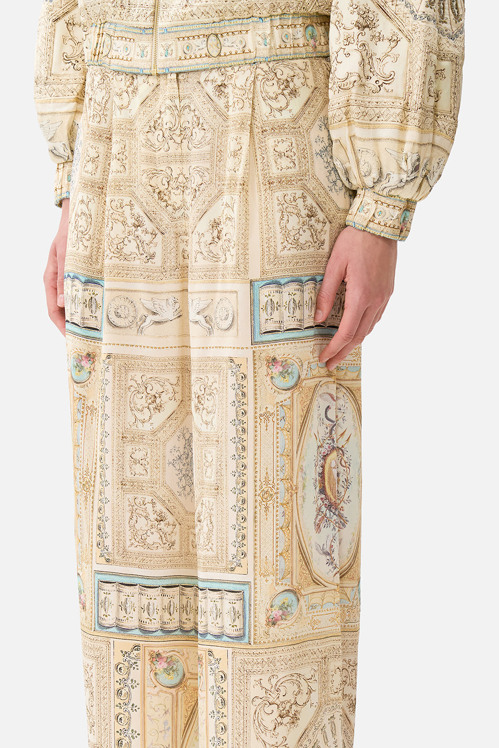 The CAMILLA CORSET WAIST WIDE LEG PANT WILDFLOWER WUNDERLAND in our  print.