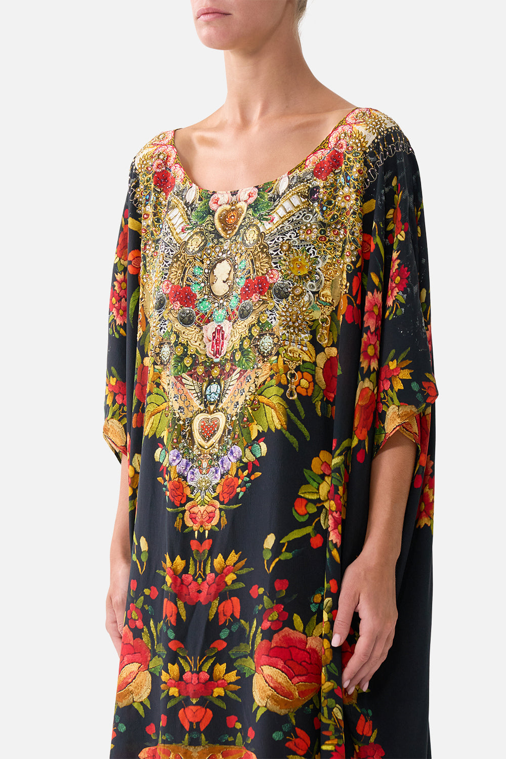 The CAMILLA LONG SLEEVE OVERSIZED SHIRT WITH POCKET MAGIC OF THE MERCADO in our  print.
