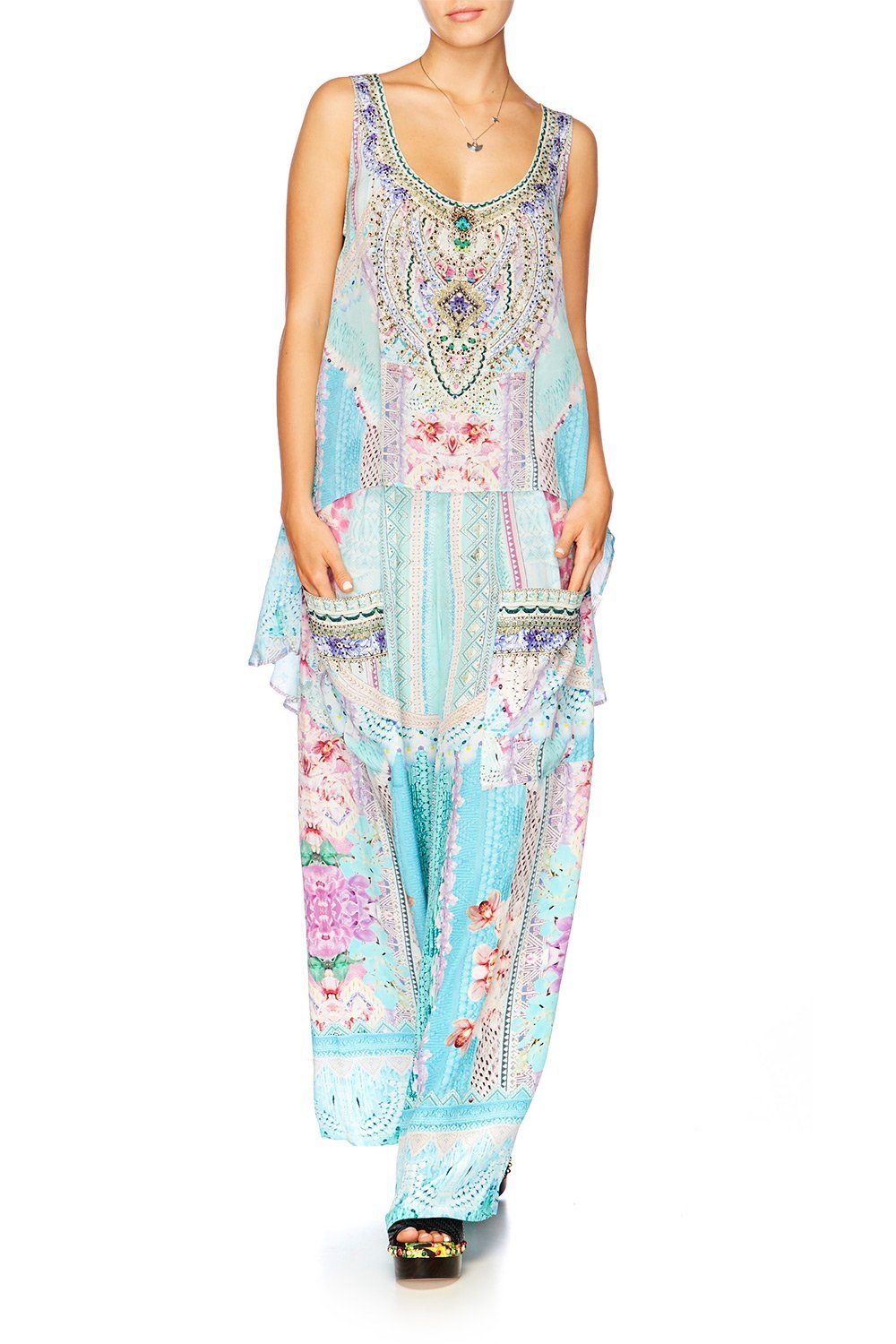 GARDEN STATE SCOOP NECK TOP WITH LONG BACK