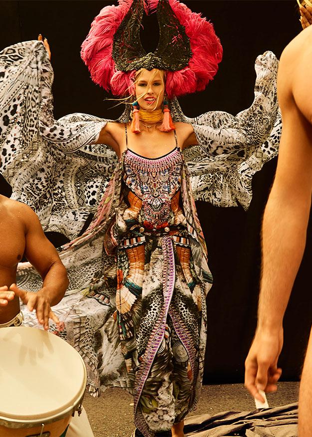 ANIMAL INSTINCT OVERSISED ROBE