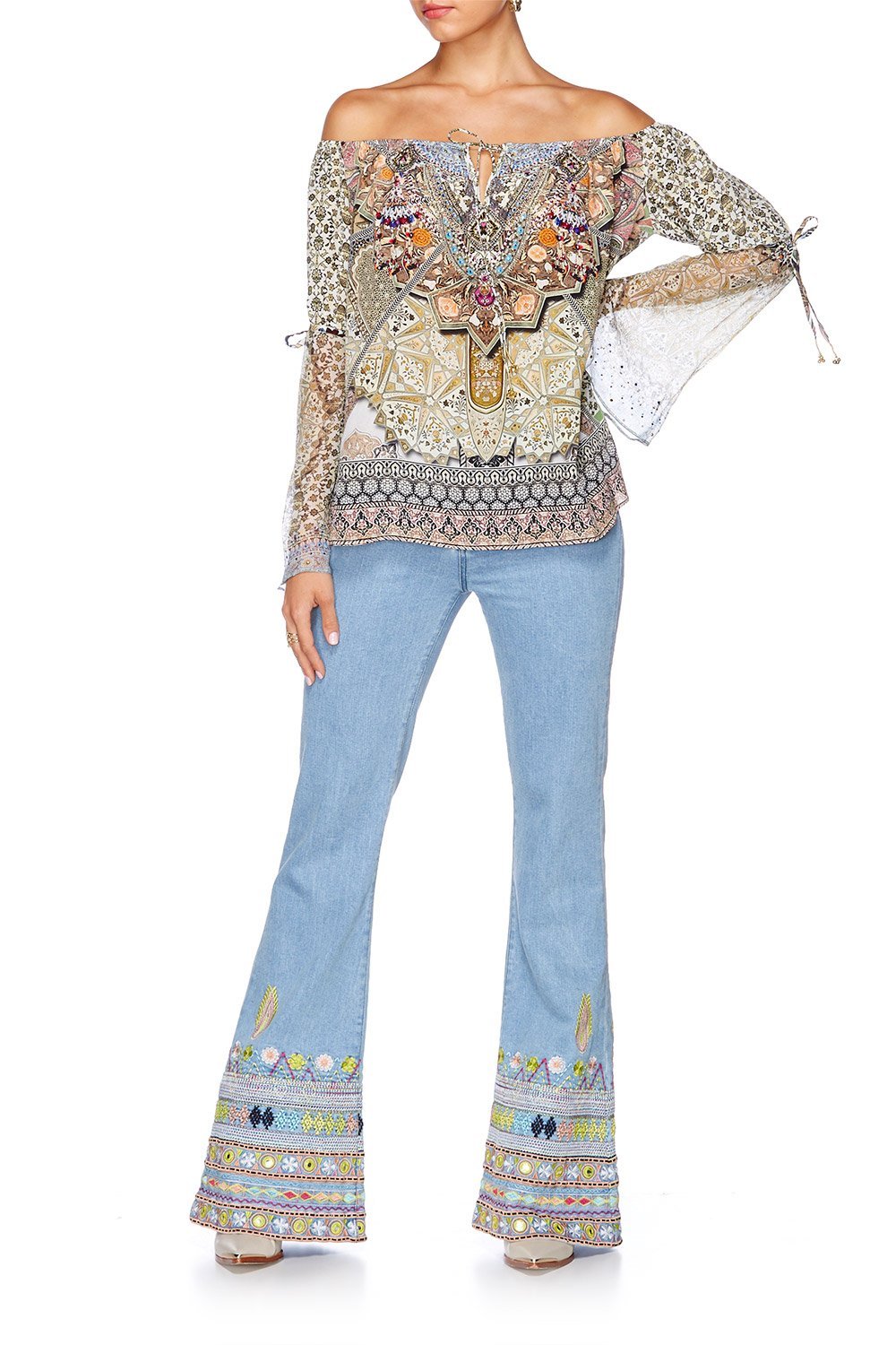 SOUL SISTERS MID RISE FLARED JEAN