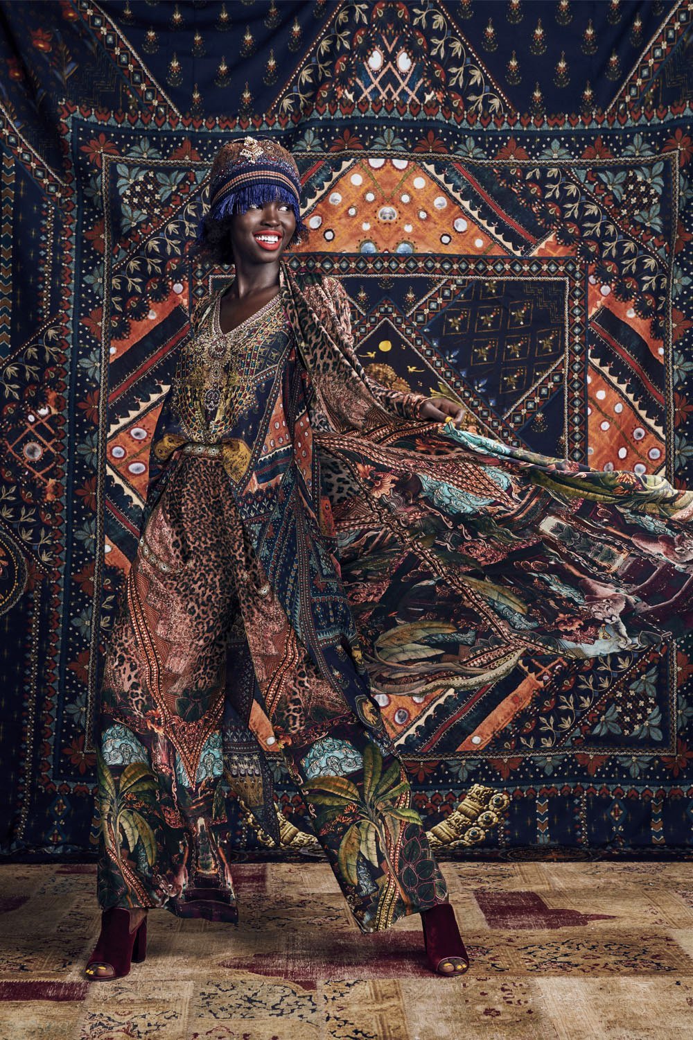 THE GYPSY LOUNGE LONG CASUAL JACKET W POCKETS