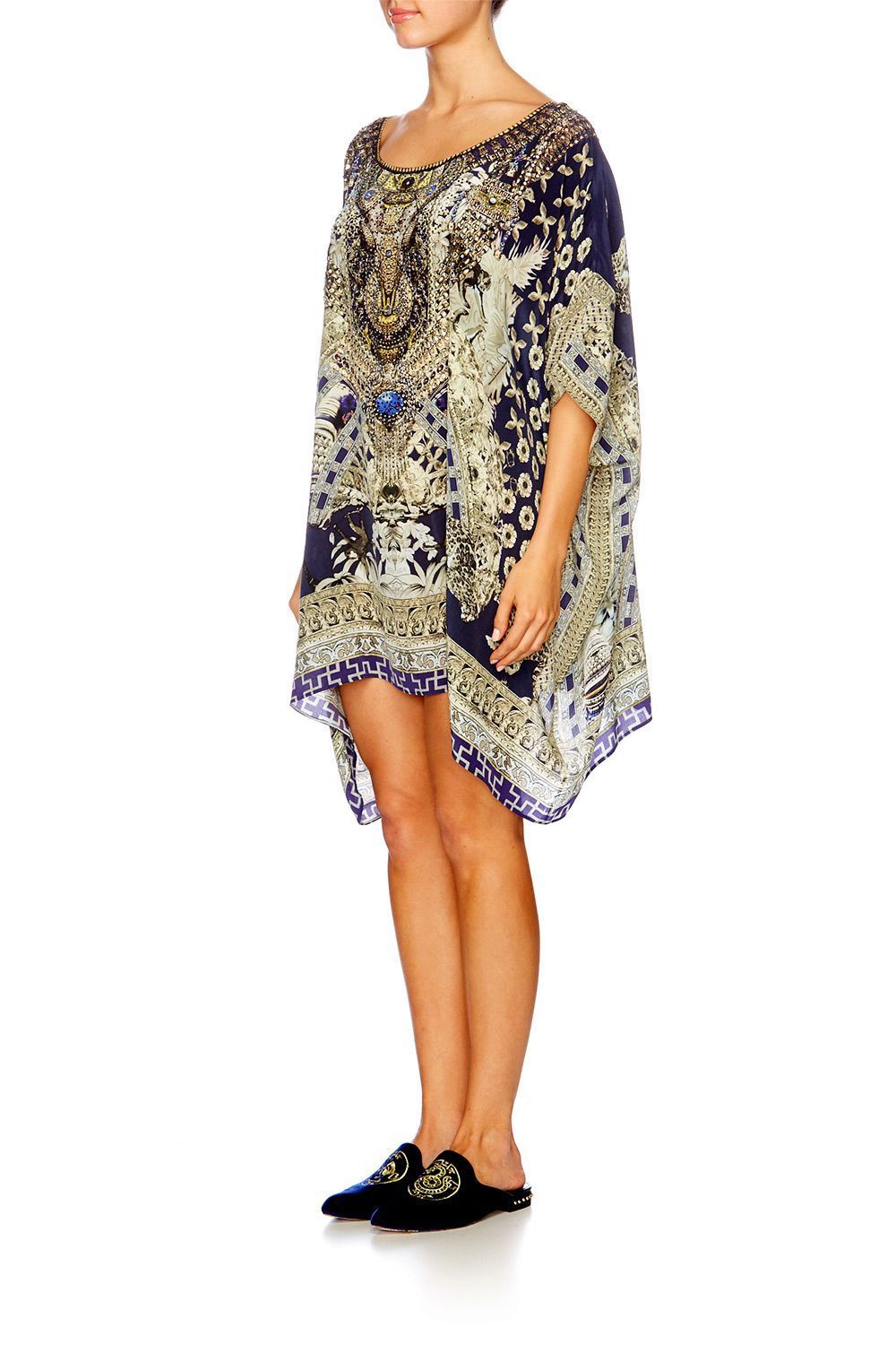 A LITTLE PAST TWILIGHT SHORT ROUND NECK KAFTAN