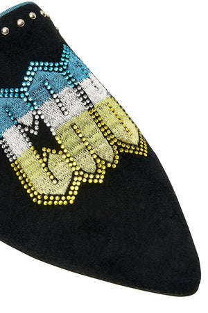 EUS EMBROIDERED SLIPPER PLACEMENT