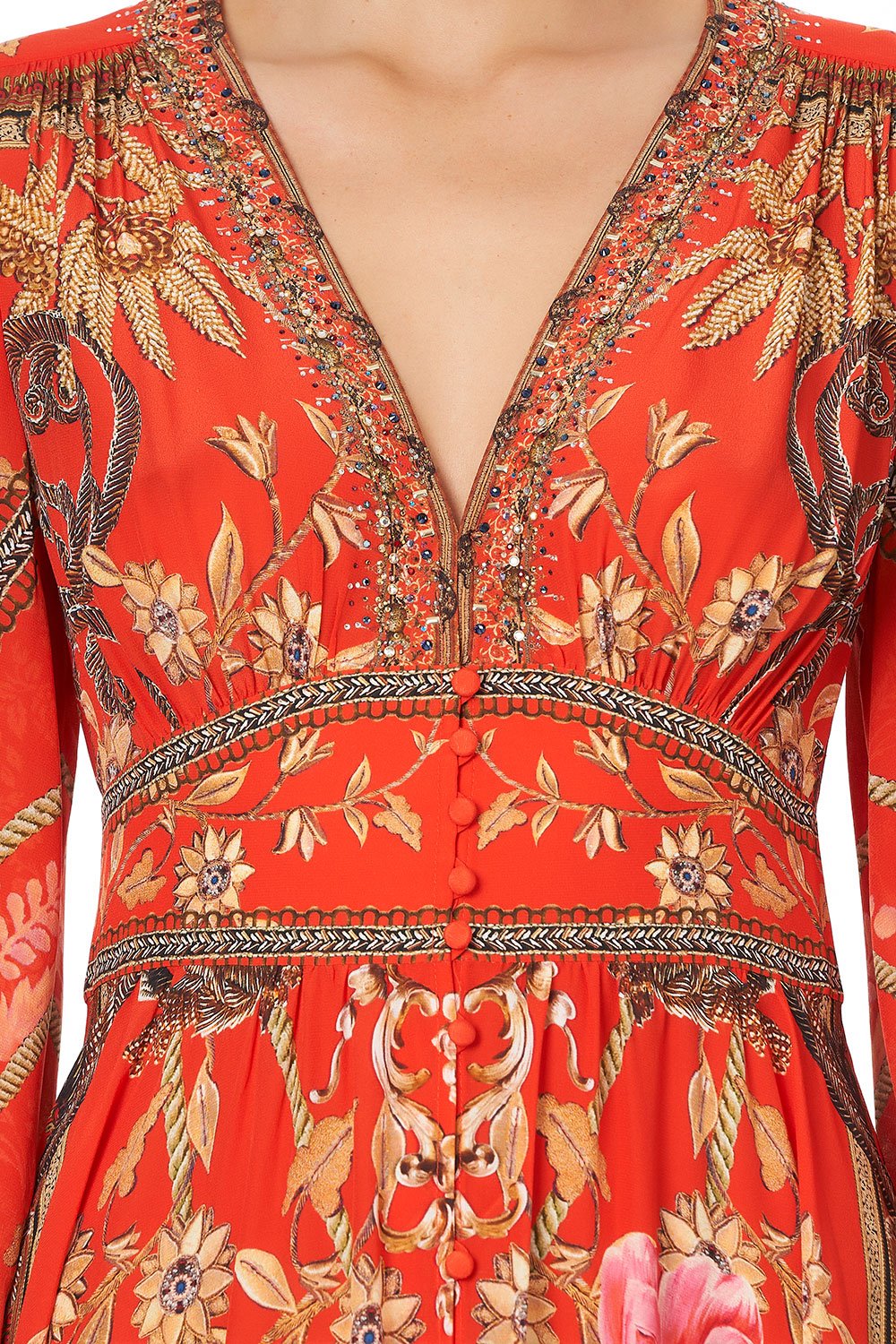 BUTTON DRESS WITH SHAPED WAISTBAND AND THE QUEEN WORE RED