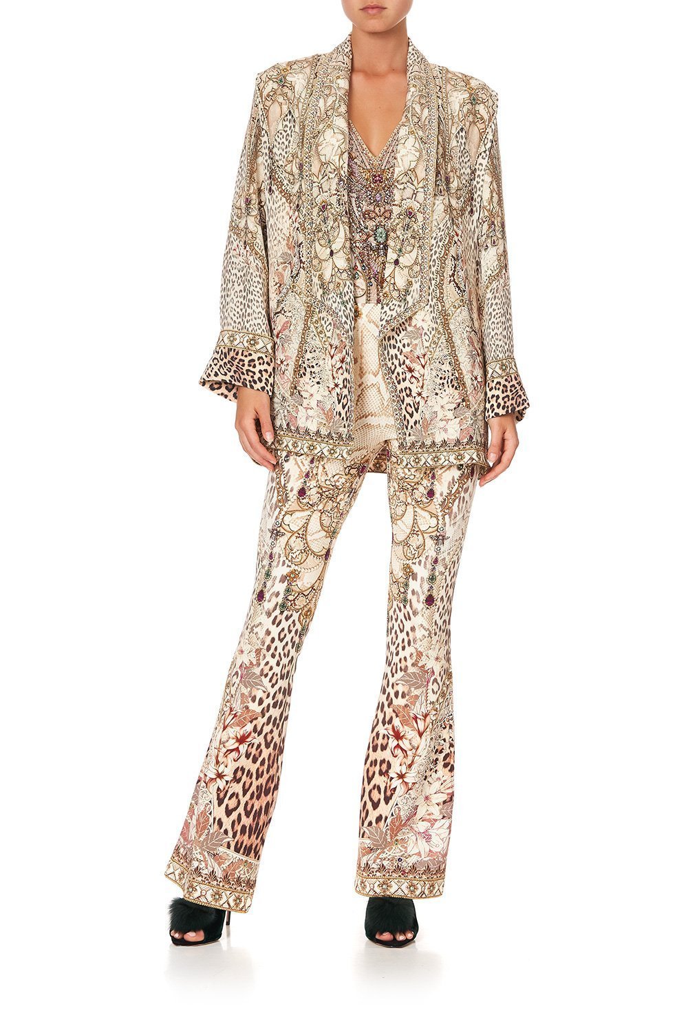 RELAXED BLAZER WITH WIDE CUFF ALL IS NOUVEAU