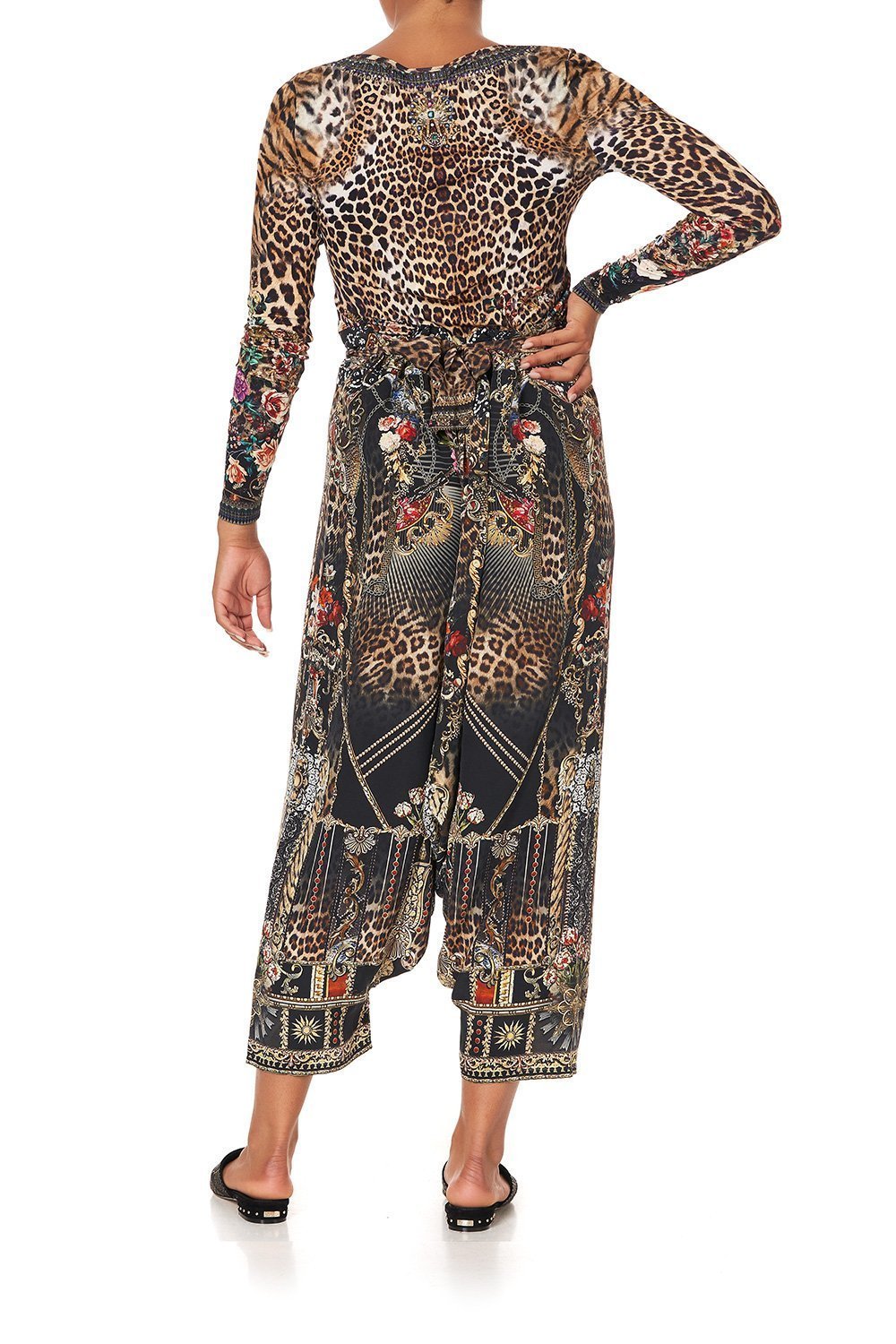 LONG SLEEVE FITTED TOP CALL OF THE CATHEDRAL