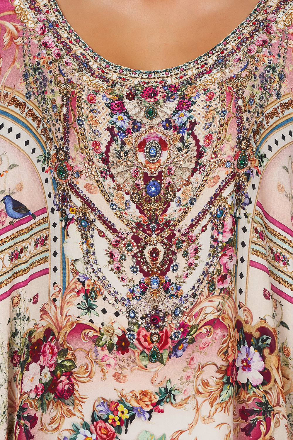 ROUND NECK KAFTAN SUMMONED BY A ROSE