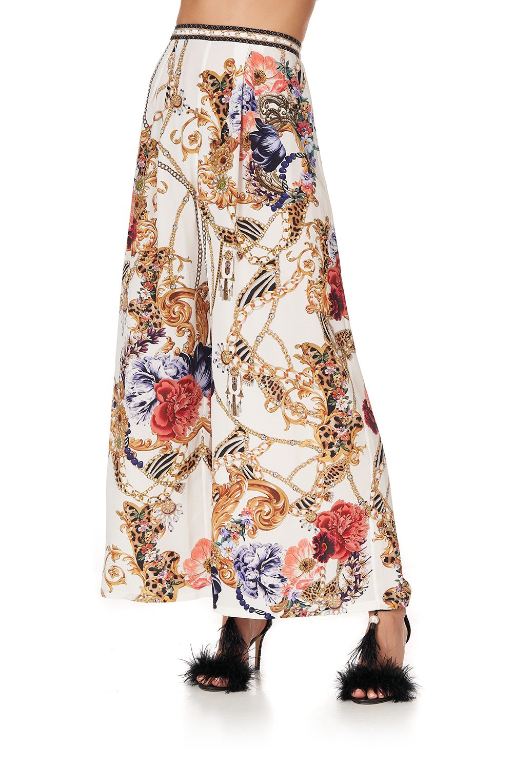 TUCK FRONT PANT REIGN SUPREME