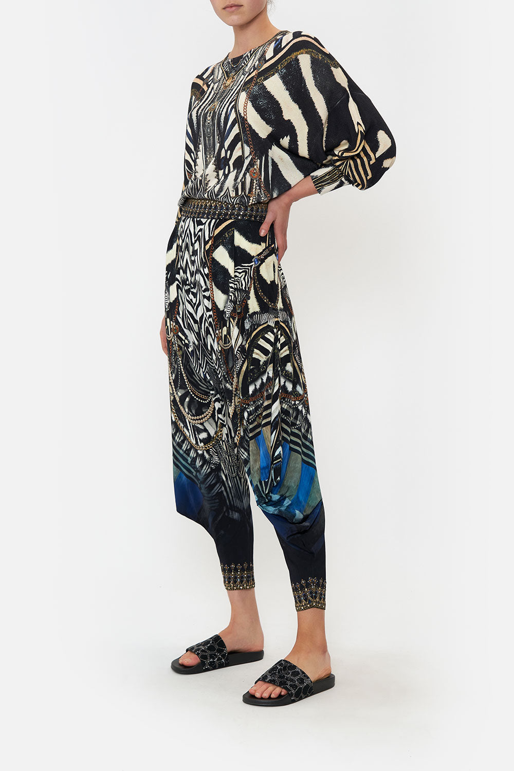 OVERSIZED DROP SHOULDER SIDE SPLIT JUMPER KNIGHT OF THE WILD