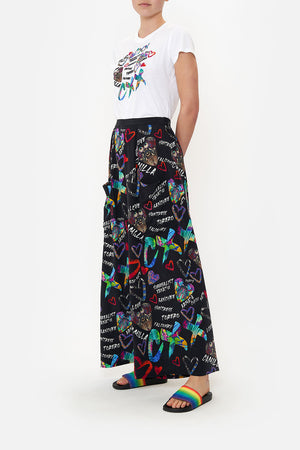 WIDE LEG TROUSER WITH FRONT POCKETS TAGGED UP