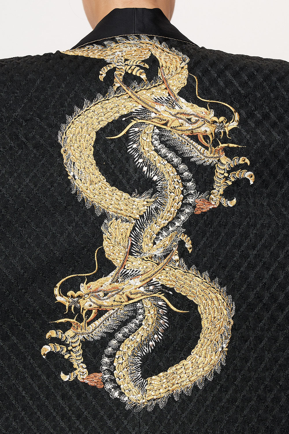 ROBE WITH NARROW COLLAR HOLLYWOOD HEIST