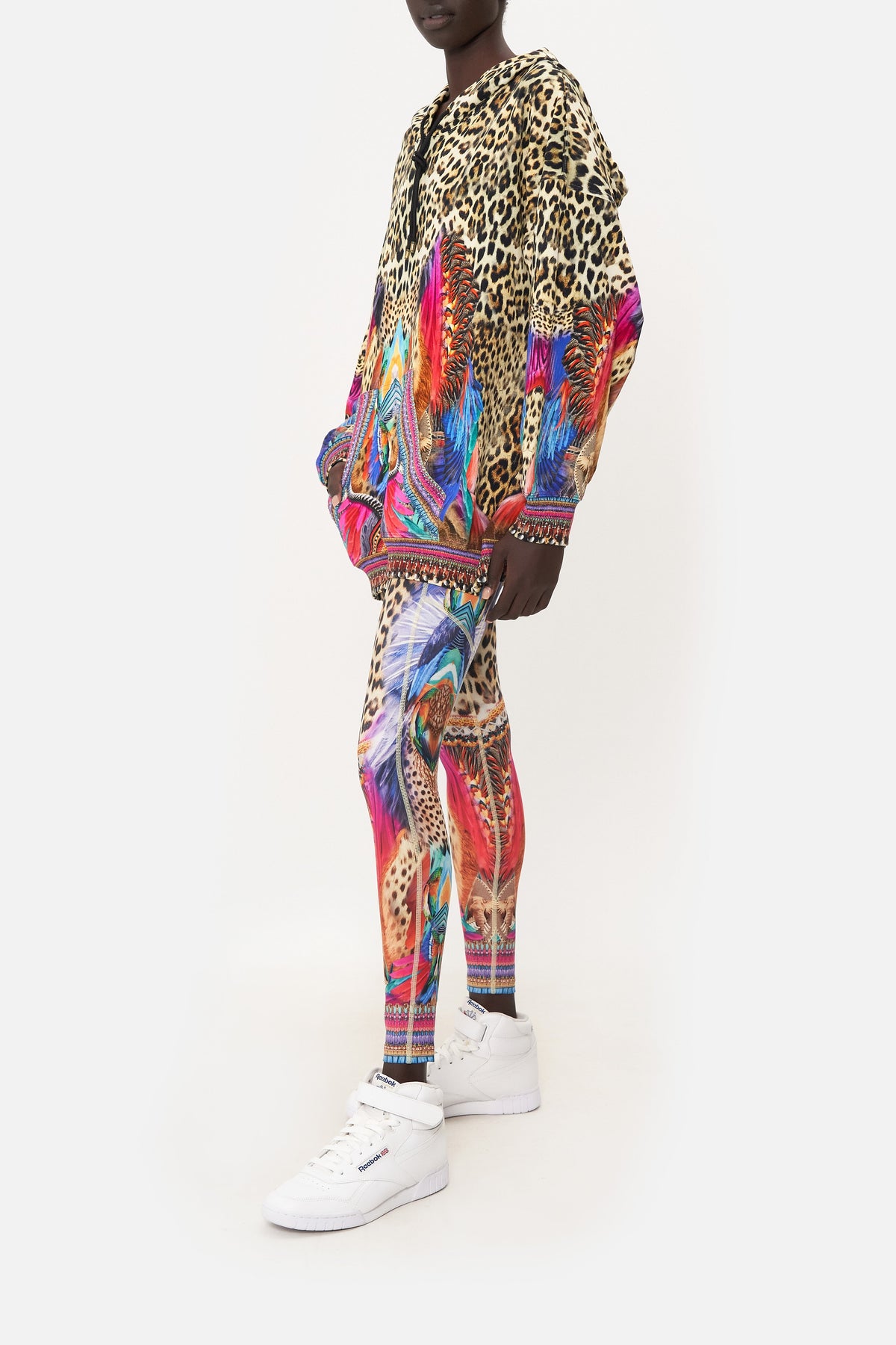 HOODIE WITH POCKETS KINGDOM CALL