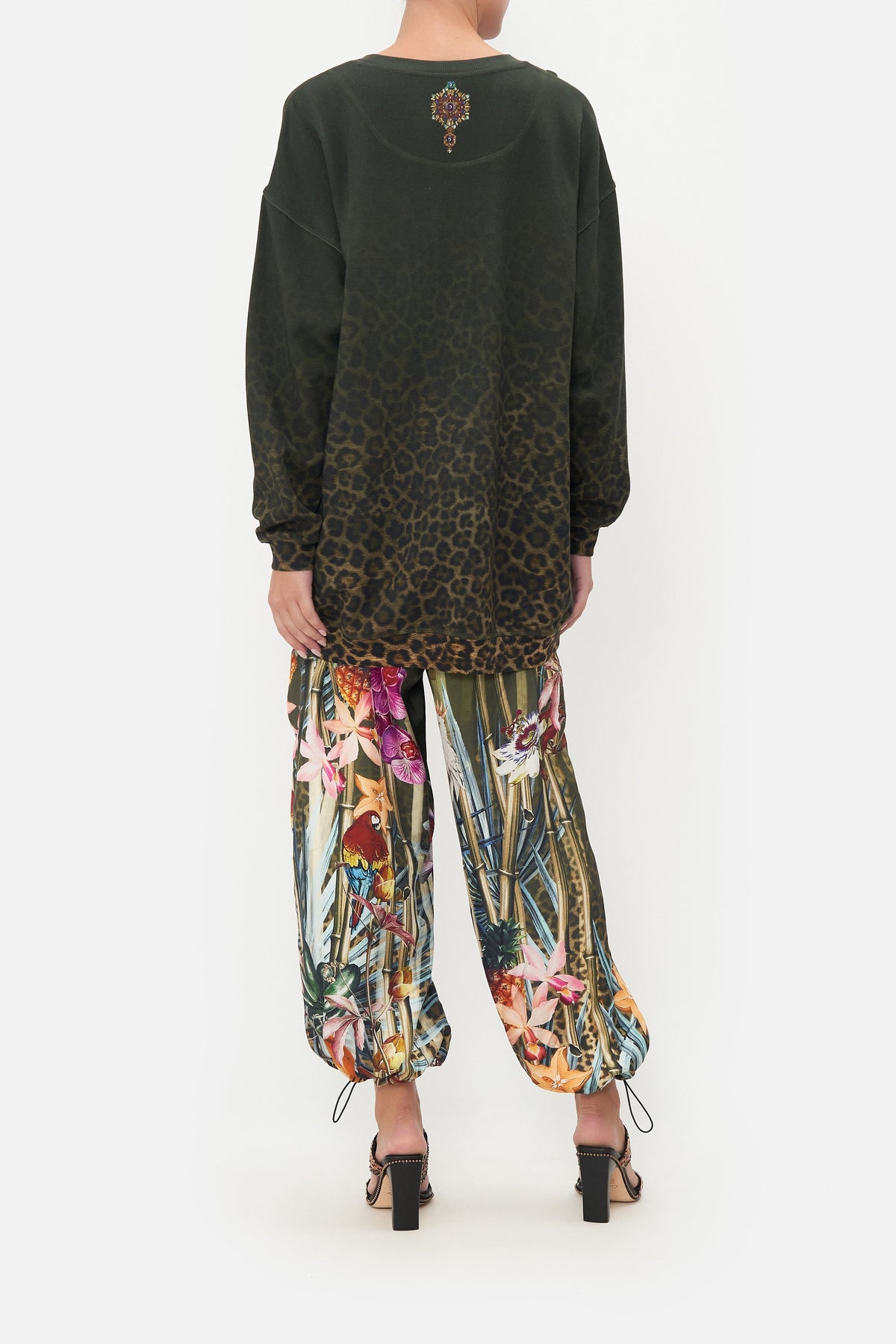 OVERSIZED SWEATER PASSPORT TO PARADISE