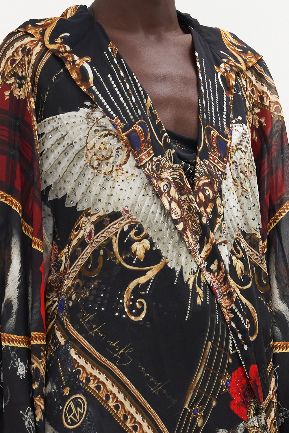 OVERSIZED ROBE DO I ENTERTAIN YOU