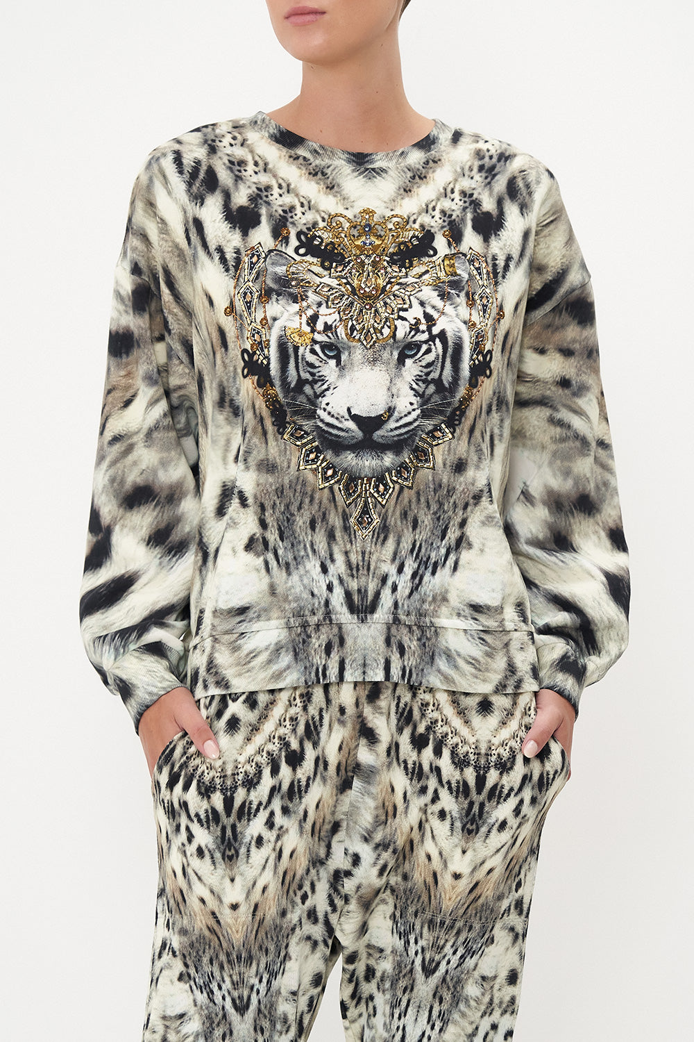 SHORT RELAXED SWEATER SNOW WHISPERS LOUNGE