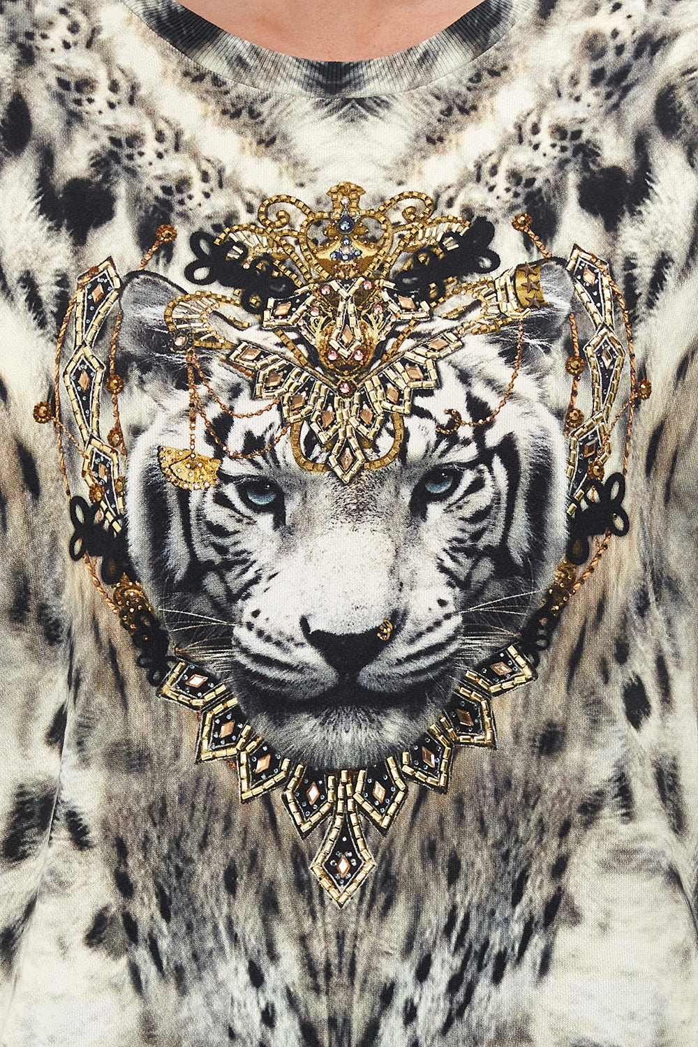 SHORT RELAXED SWEATER SNOW WHISPERS LOUNGE