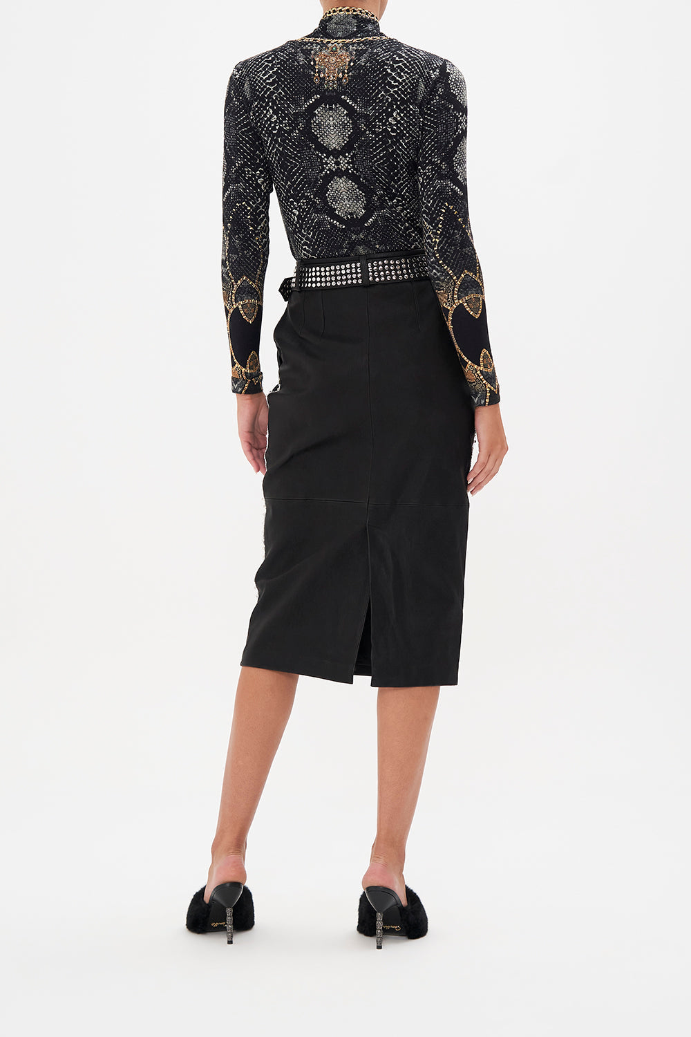 JERSEY TURTLENECK WILD HORSES