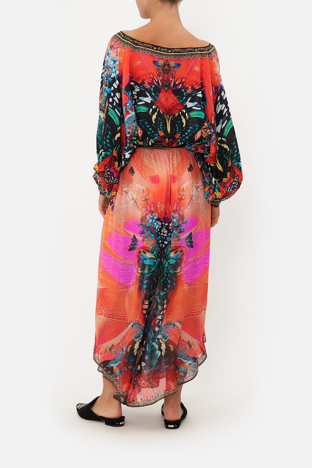 CURVED HEM PANT IN A FLUTTER