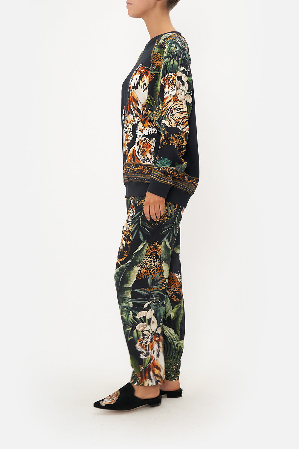 RAGLAN SLEEVE SWEATER EASY TIGER