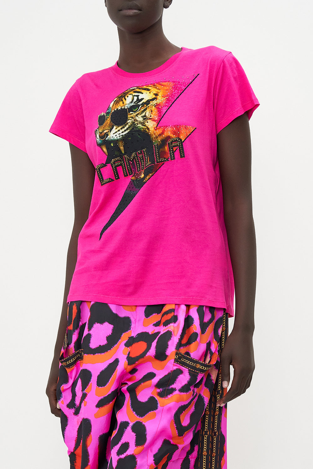 SLIM FIT ROUND NECK T-SHIRT ALWAYS CHANGE YOUR SPOTS