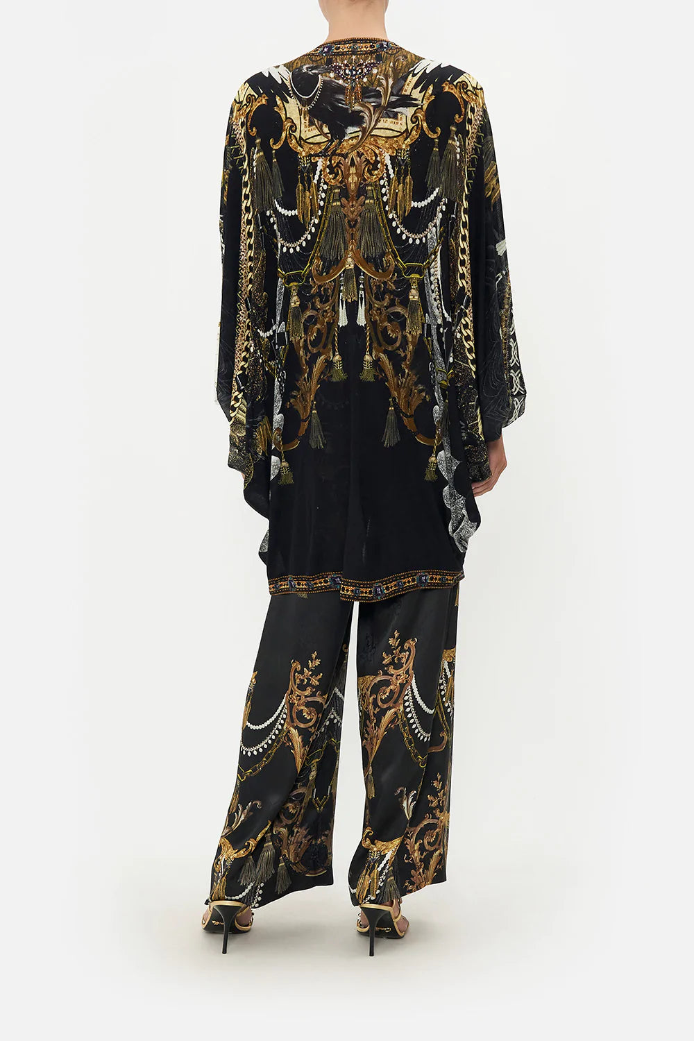 SHORT GATHERED LAYER WITH  DRAPED SHOULDER RAVIN RAVEN