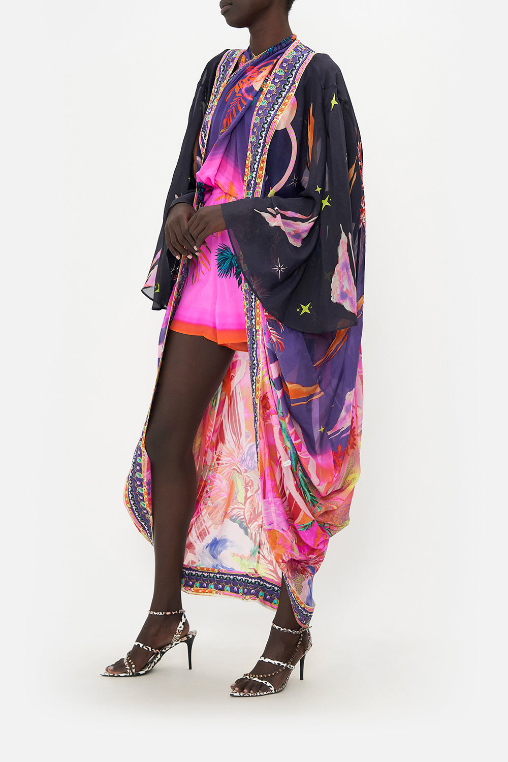 LONG SLEEVE LONG CAPE FLIGHT OF THE FLAMINGO