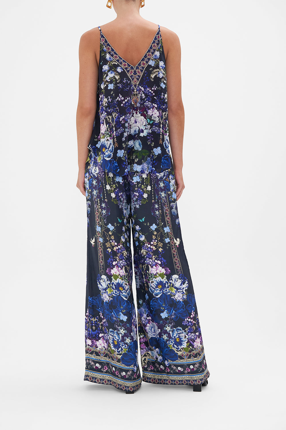 V NECK CAMI OBSIDIAN BLOOM