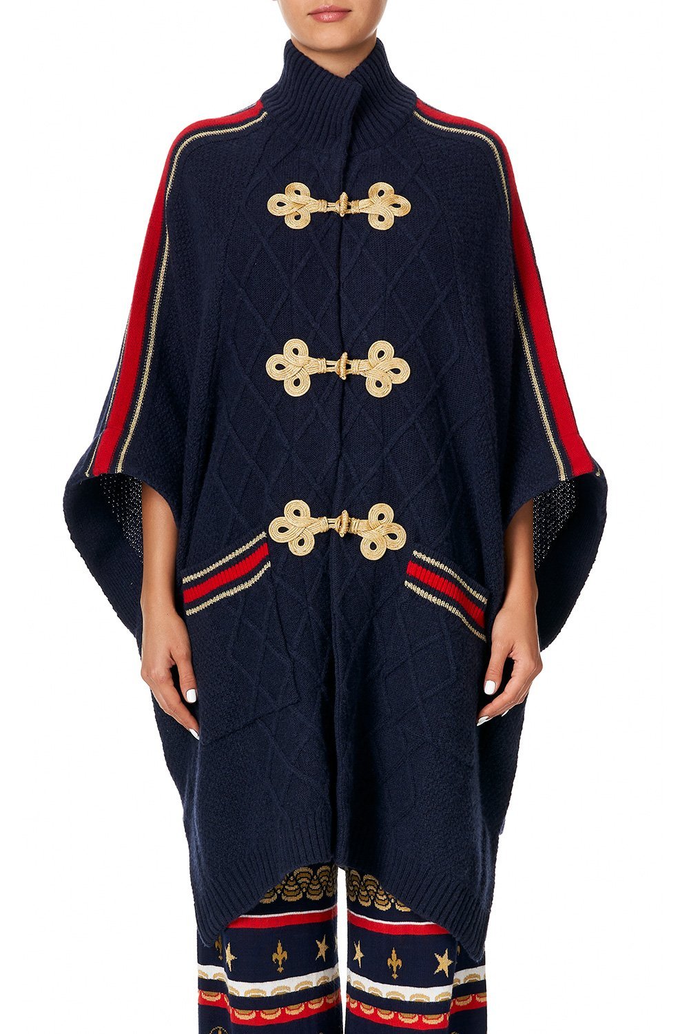 OVERSIZED CABLE KNIT COSTUME PARTY