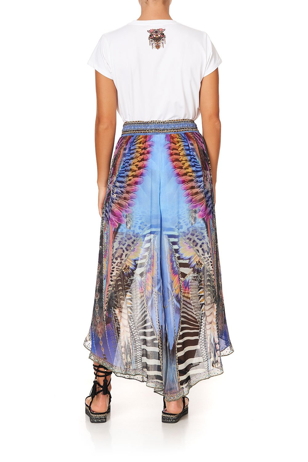 CURVED HEM FITTED TEE LOVE ON THE WING