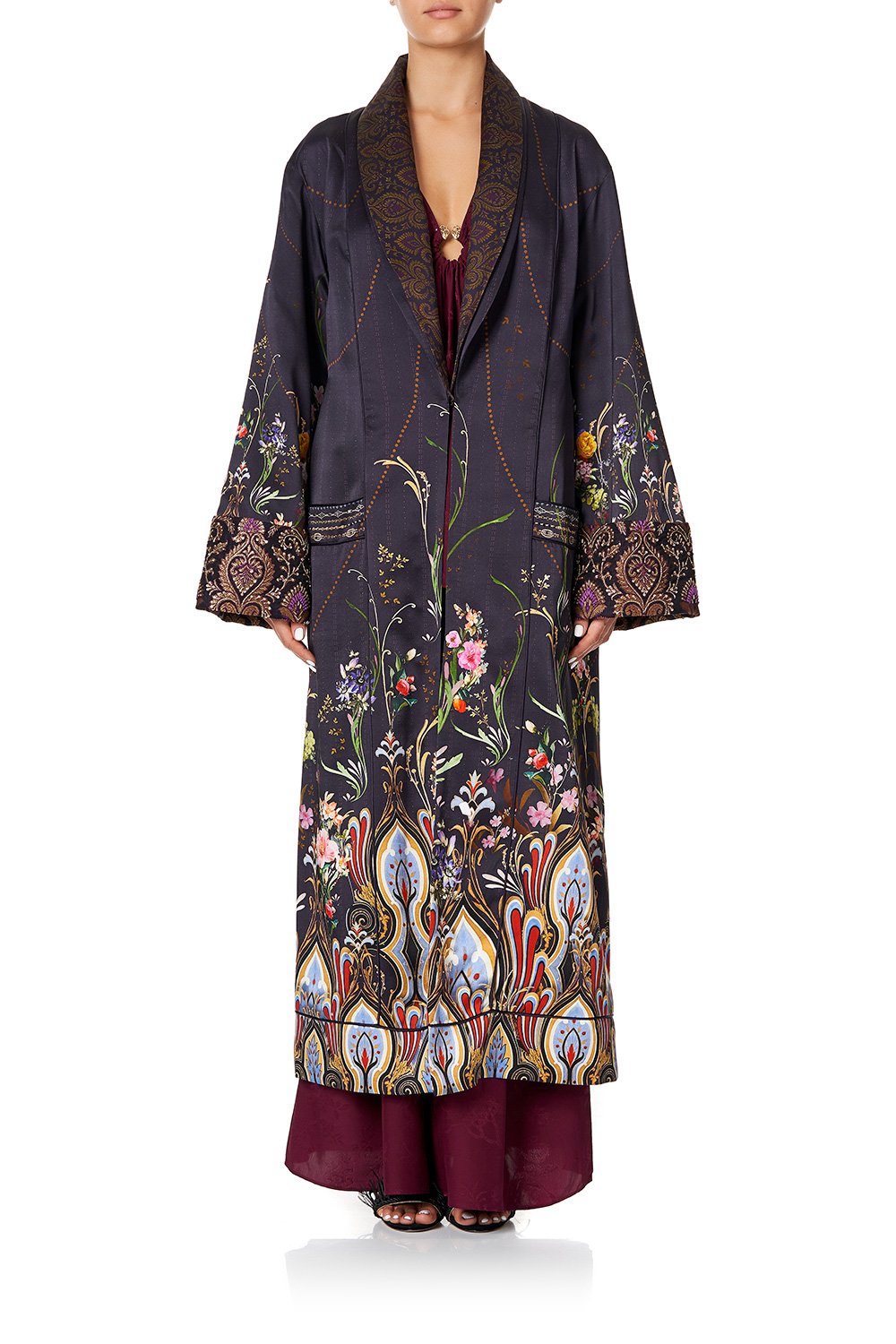 COAT WITH DETACHABLE BACK BAND WILD FLOWER