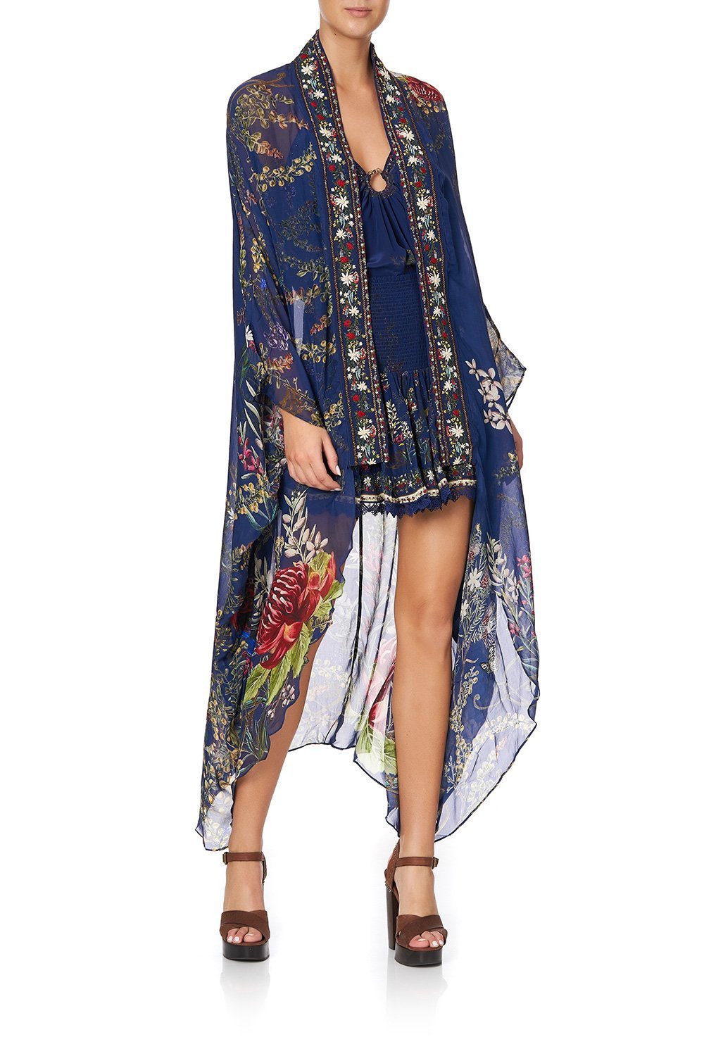 LAYER WITH KIMONO COLLAR WINGS IN ARMS