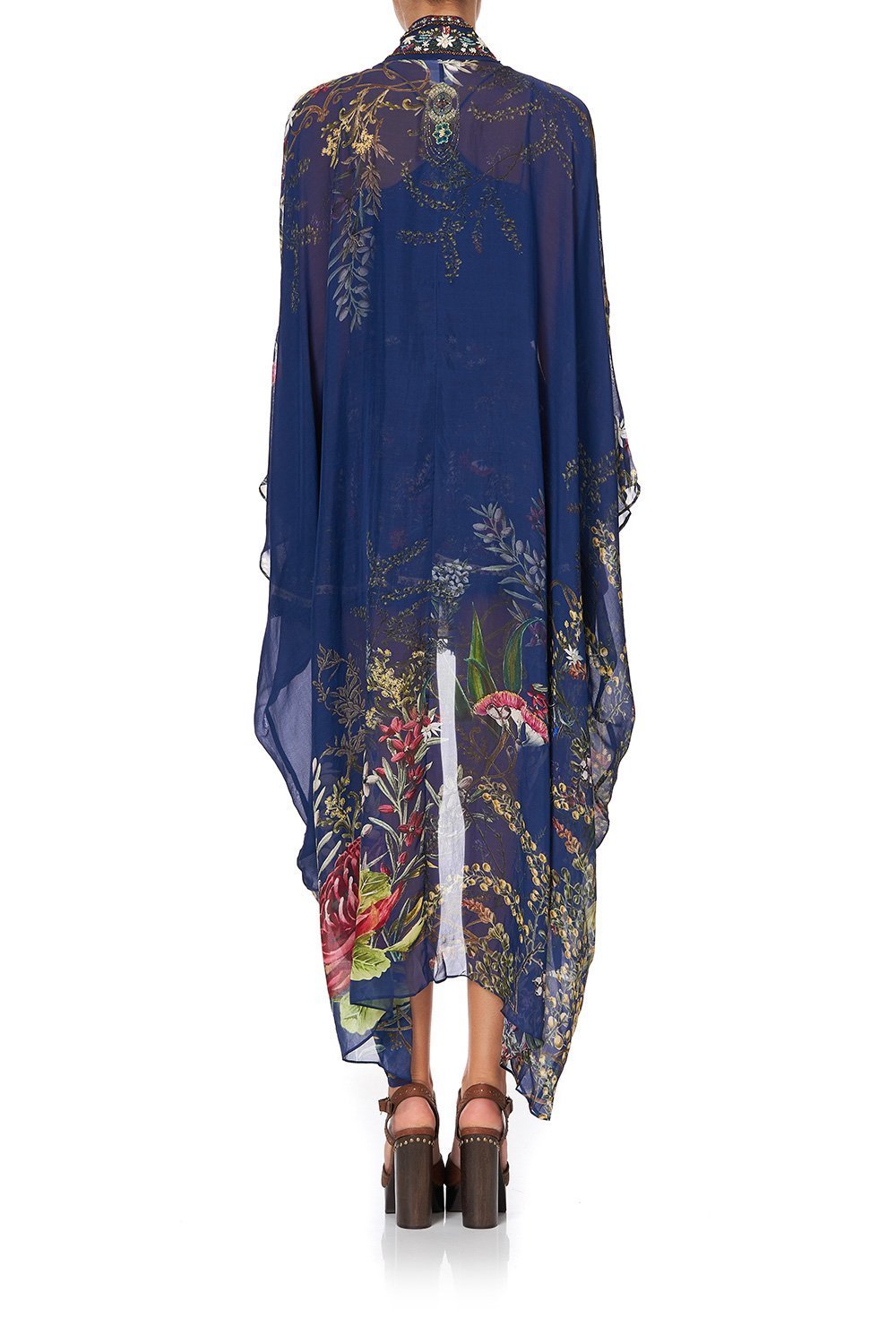 LAYER WITH KIMONO COLLAR WINGS IN ARMS