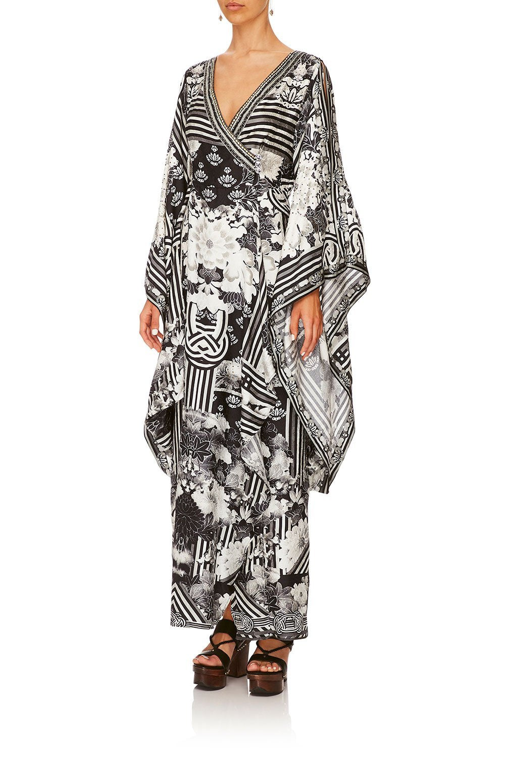 CAMILLA WILD MOONCHILD KIMONO W SPLIT SLEEVE