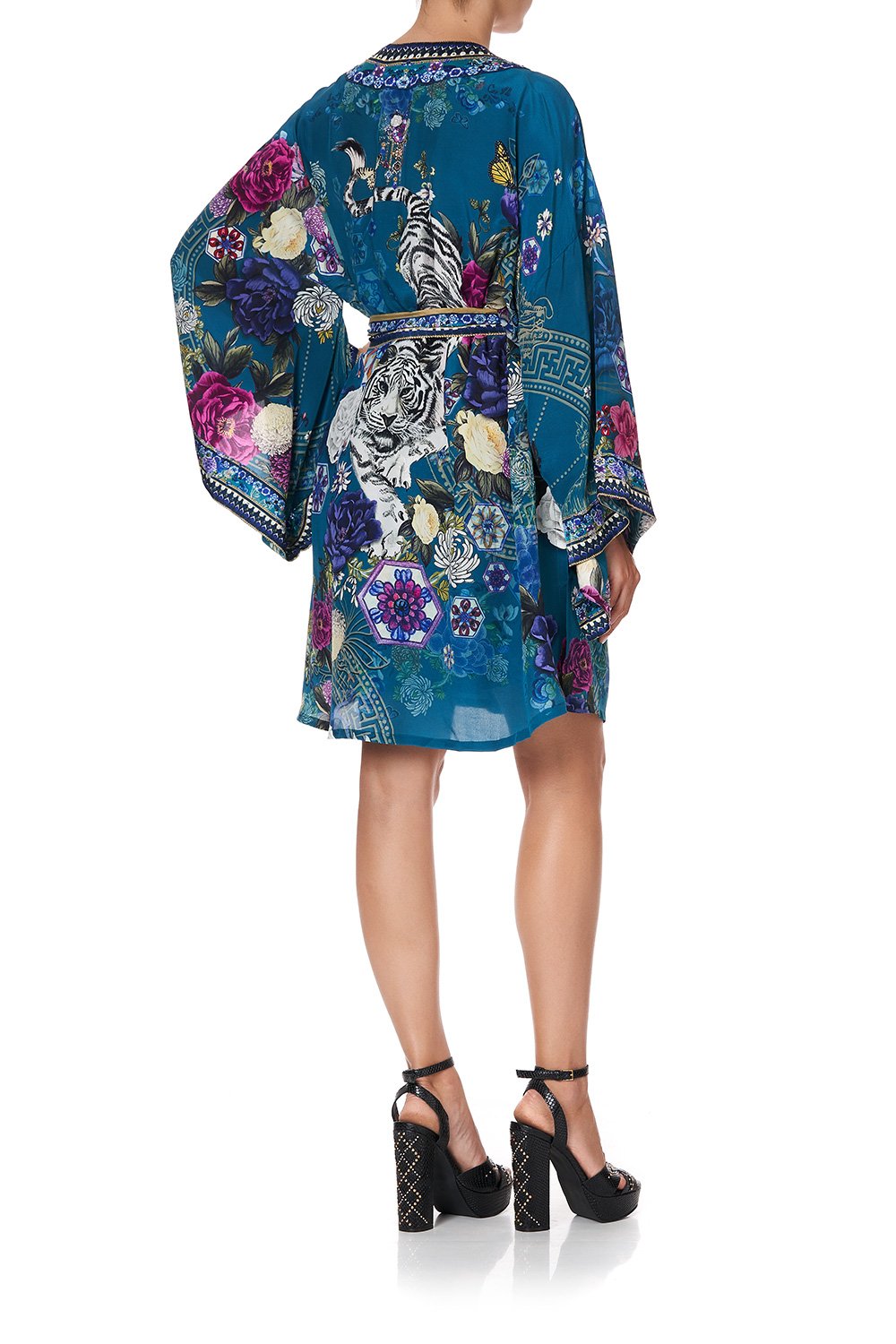 KIMONO WITH TIE BELT LUNAR GAZING