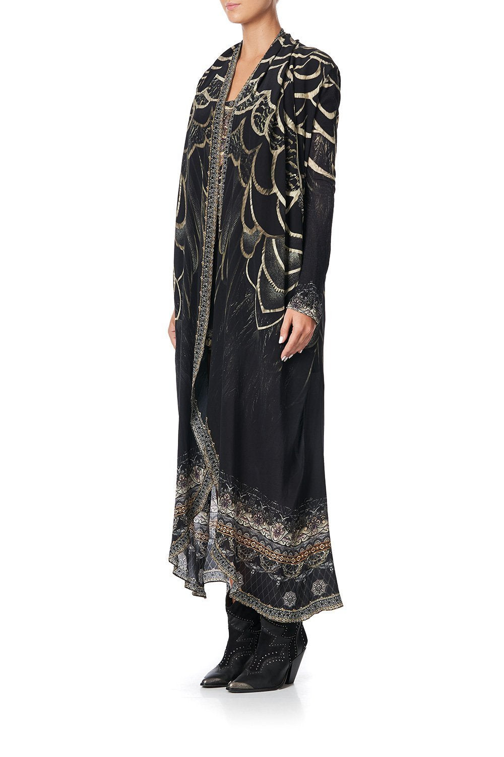 LONG CASUAL JACKET WITH POCKETS UNDER A FULL MOON