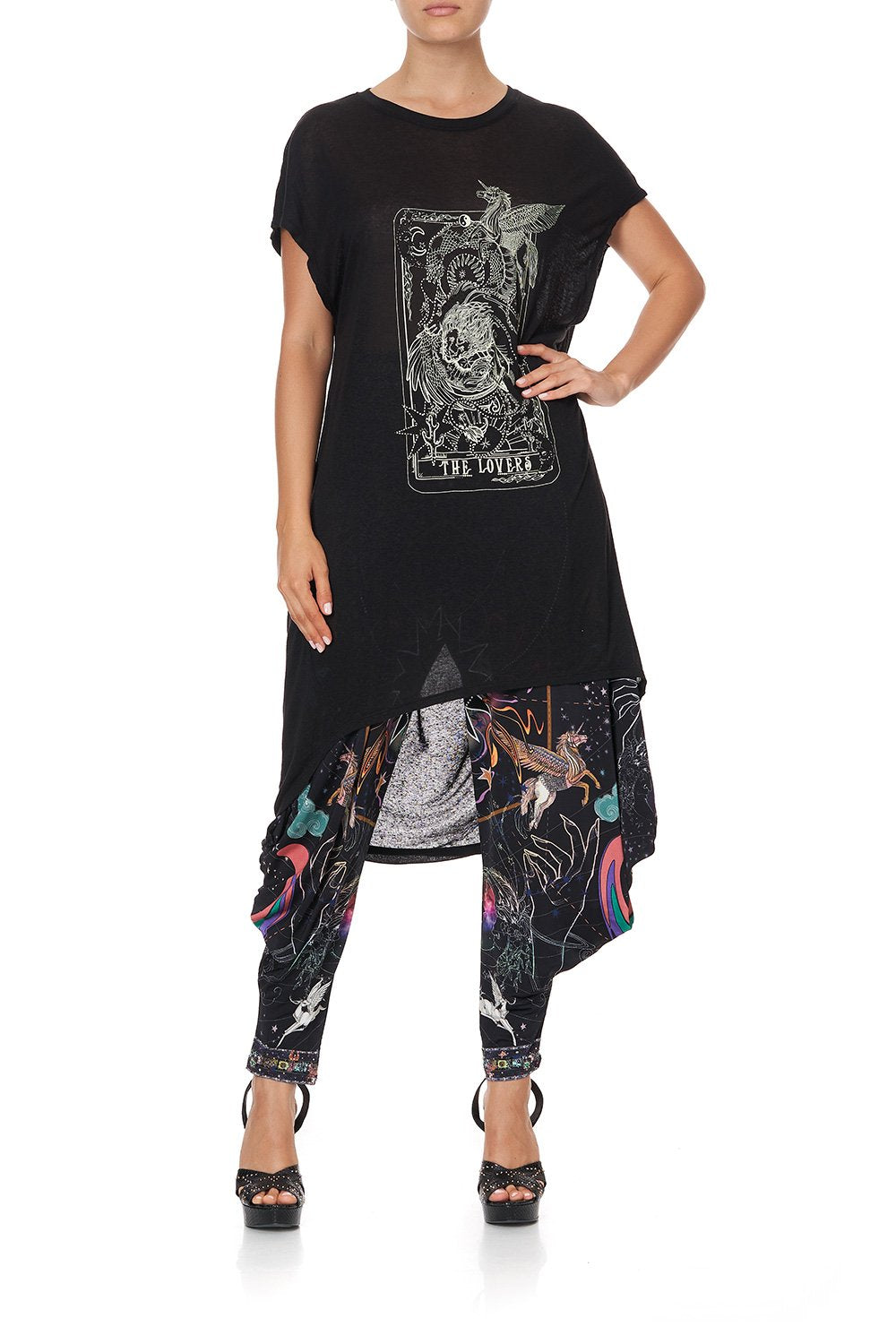 LONG SCOOP BACK HEM T-SHIRT MOONLIT MUSINGS