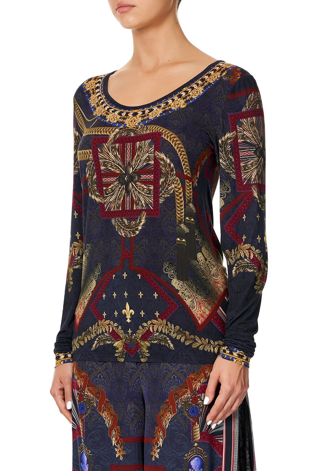 LONG SLEEVE FITTED TOP THIS CHARMING WOMAN