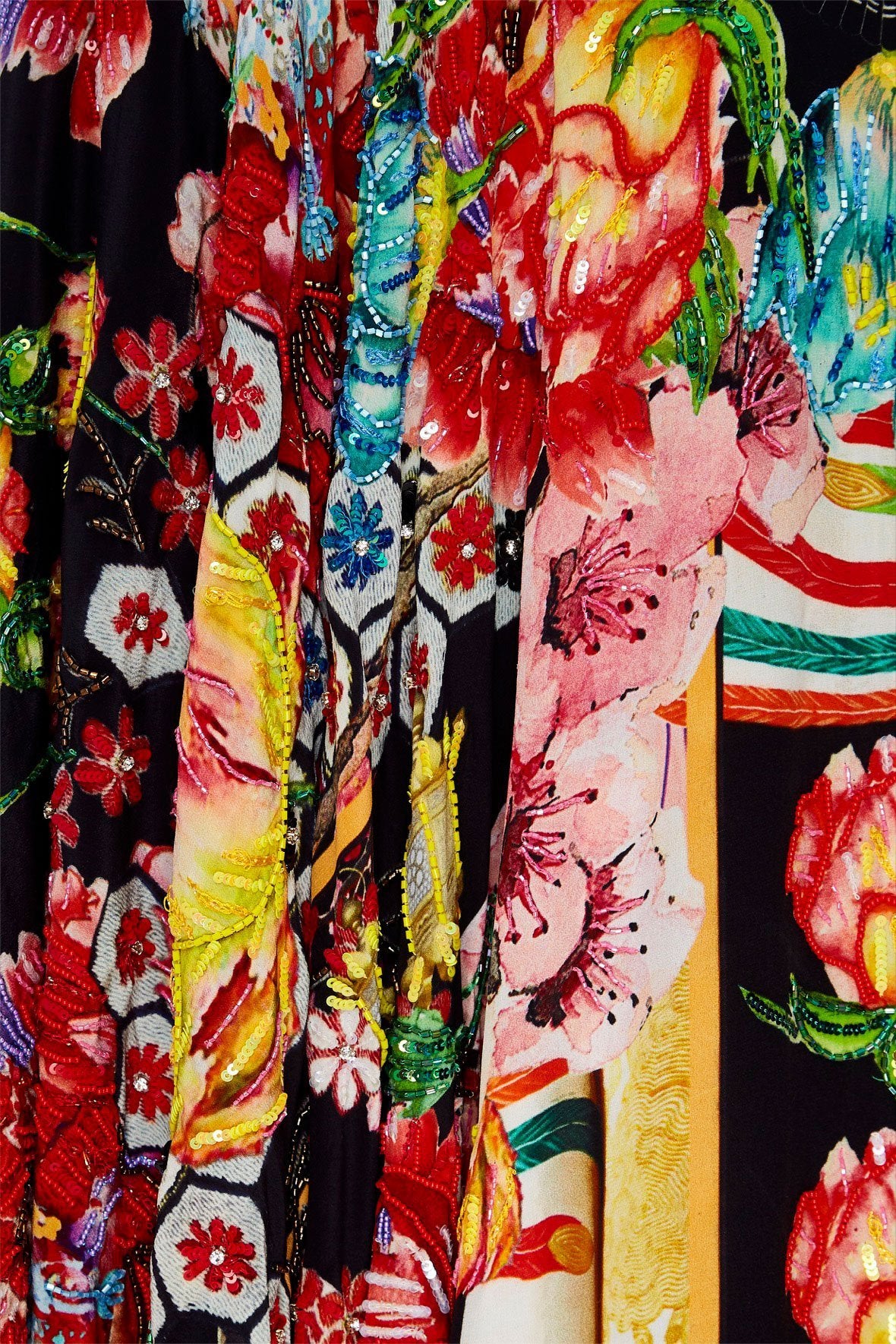 LONG SLEEVE SHORT CAPE PAINTED LAND