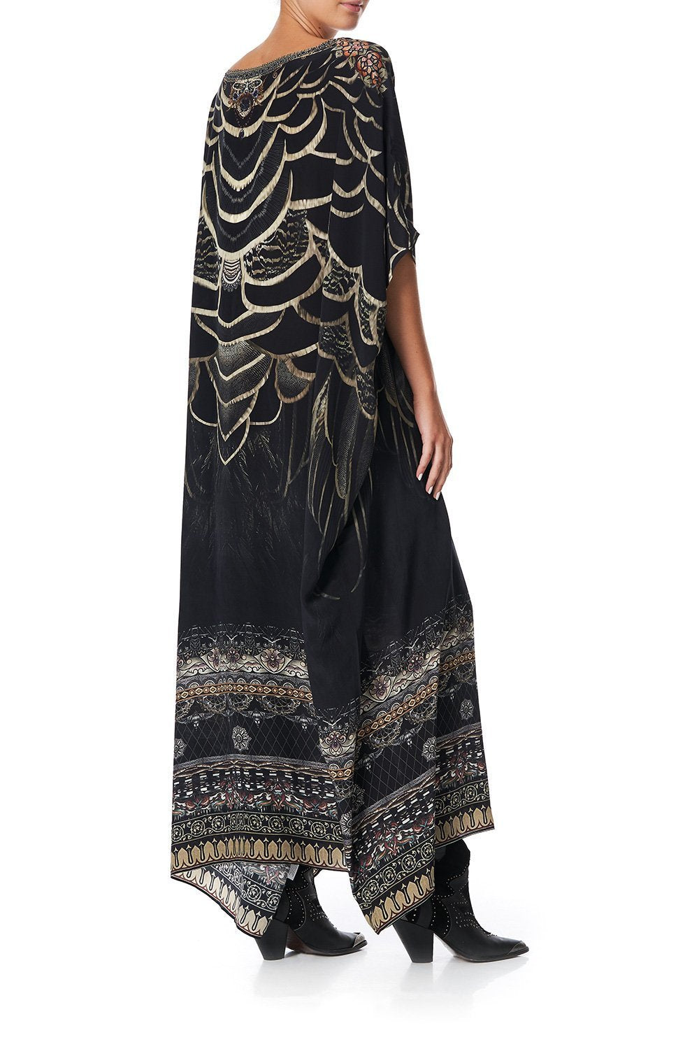 ROUND NECK KAFTAN UNDER A FULL MOON