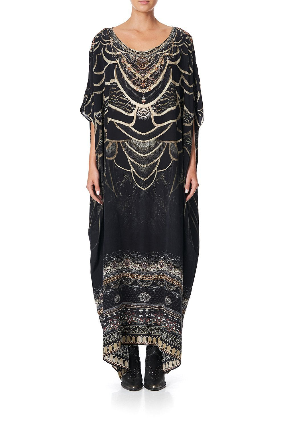 ROUND NECK KAFTAN UNDER A FULL MOON