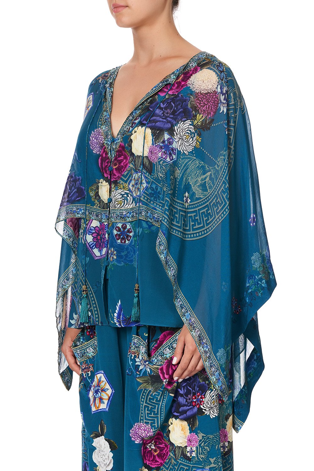 SHEER LAYERED TOP LUNAR GAZING