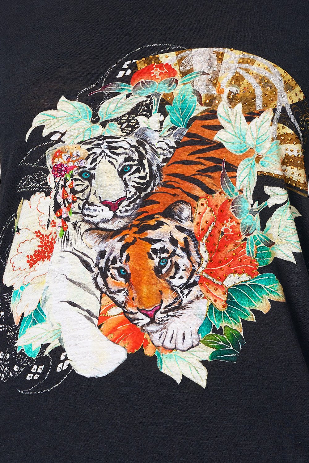 TEE WITH SCOOP HEM DARLING'S DESTINY