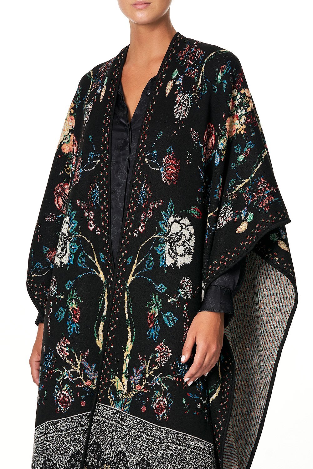 CAMILLA THROW OVER PONCHO HAUTE PROVINCIAL