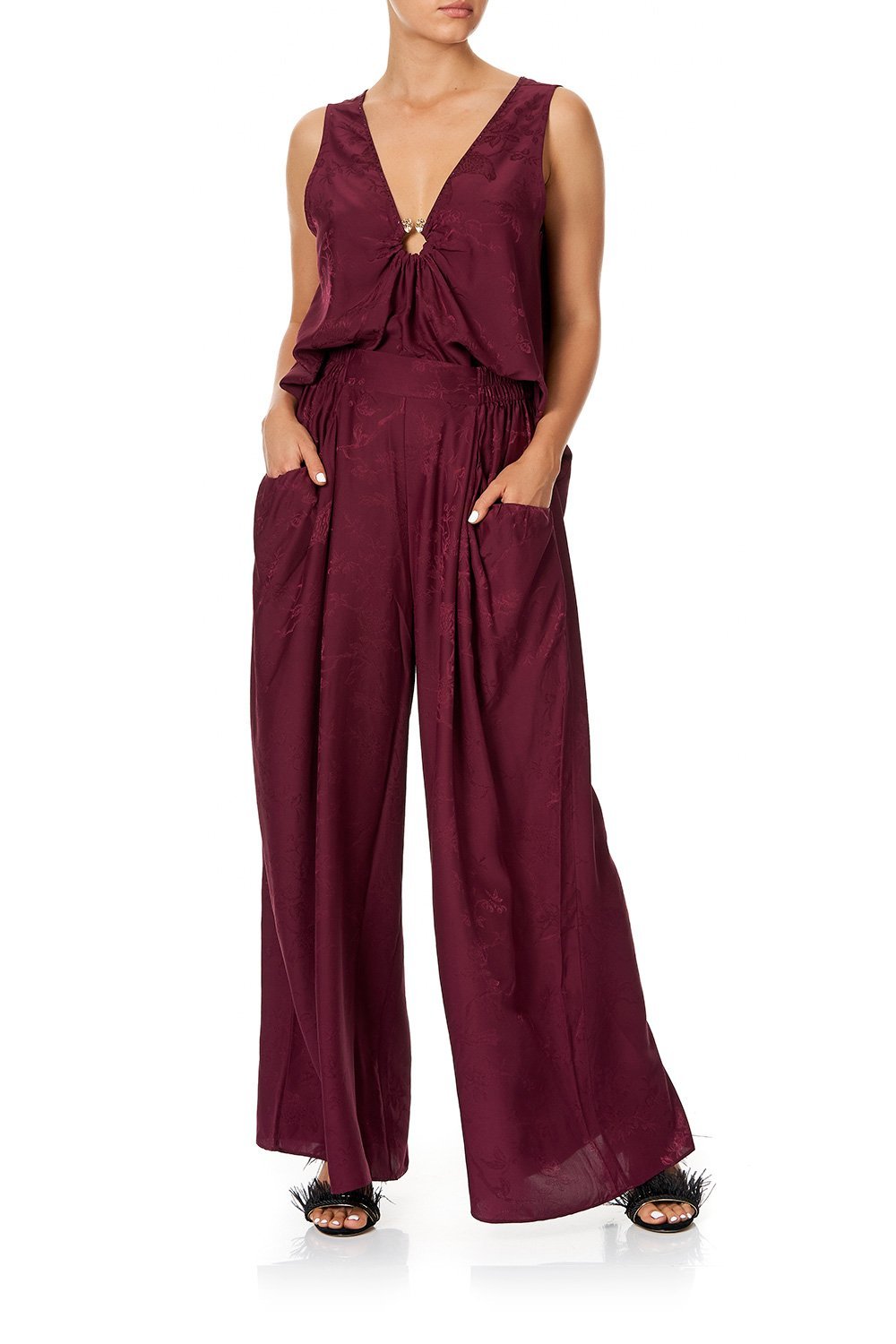 WIDE LEG PANT WITH GATHERED POCKETS BURGUNDY