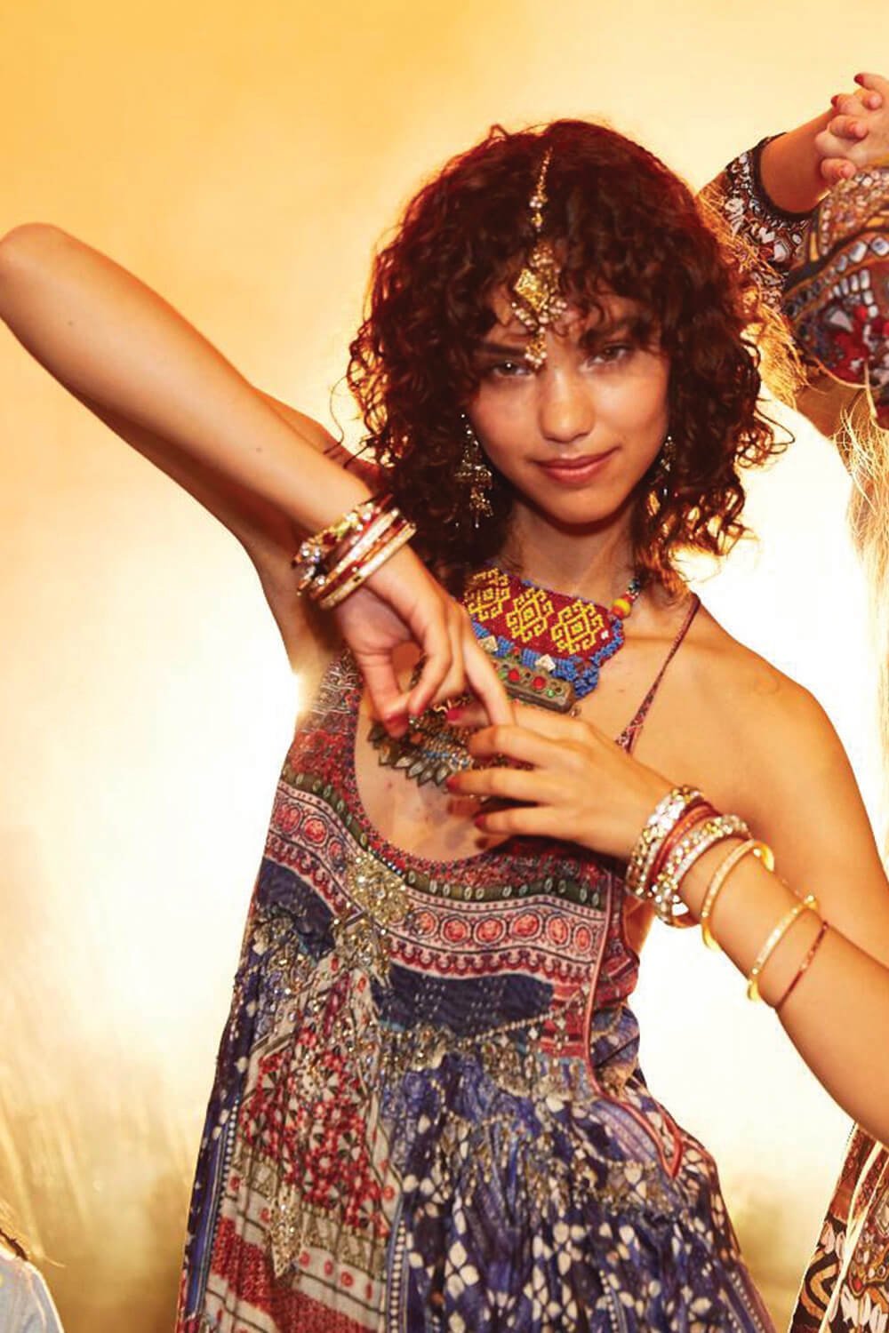 OVERNIGHT BAG BACK OVERLAY TOP